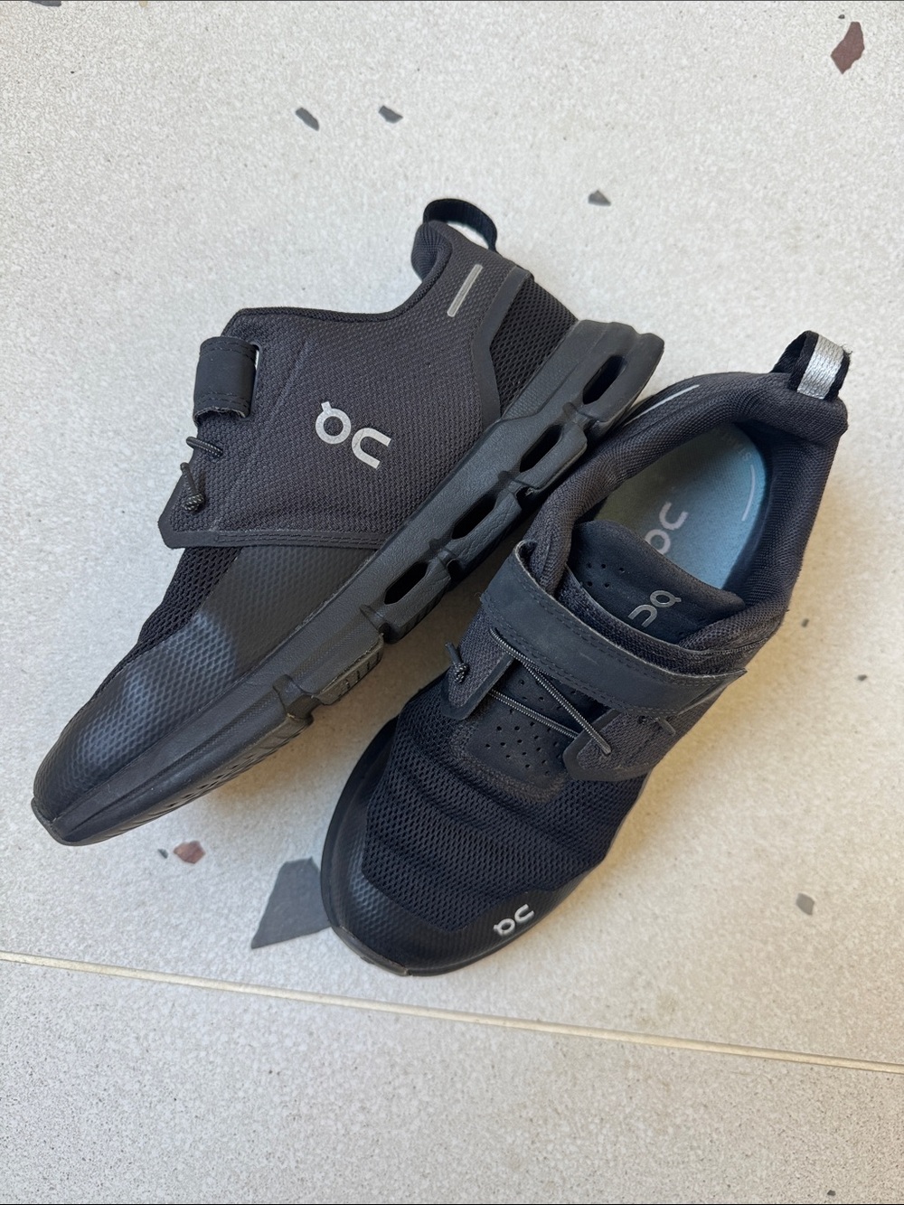 On Running Kids Black Velcro Athletic Sneakers